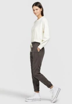 Khujo Sandi - Trainingsbroek - Anthrazit 11 Khujo Sandi - Trainingsbroek - Anthrazit -Khujo Mode Aanbiedingen Winkel 0840bdfbe214450e8f6f3e701950a151