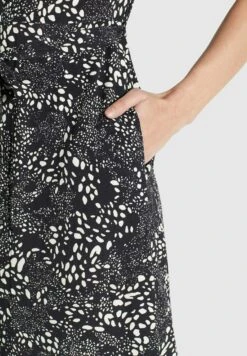 Khujo Goya - Blousejurk - Schwarz Weiß Gemustert 16 Khujo Goya - Blousejurk - Schwarz Weiß Gemustert -Khujo Mode Aanbiedingen Winkel 28973e0ea2ce4ecf8c860f799c123ad4