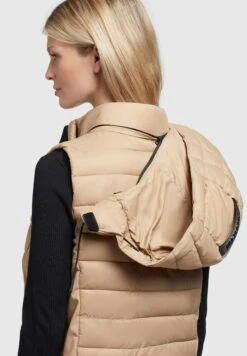 Khujo Weste Becca Matt - Bodywarmer - Beige -Khujo Mode Aanbiedingen Winkel cce3d7b24f364b32b7bae0bf0a143242